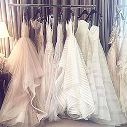 Vestido de novia de moda, zapato de tacón alto: Velos Religiosos,  tacones altos para niñas  