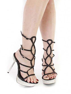 Zapatos de tacón alto con plataforma de diamantes de imitación con tiras negras: Zapato de tacón alto,  Atuendos Con Botas,  Tacón de aguja,  Ideas de tacón alto,  Las mejores ideas de tacones de aguja,  Zapato de punta abierta  