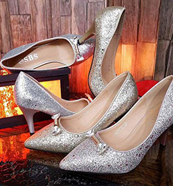Zapatos de novia de tacón alto para todas las novias 2019: Zapato de tacón alto,  Ideas de tacón alto,  Las mejores ideas de tacones de aguja  