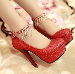 Zapatos de Fiesta para Niña. Los tacones altos son lo último en tendencias cuando se trata de moda para niñas.: trajes de fiesta,  Zapato de tacón alto,  Zapato de salón,  Tacón de aguja,  Ideas de tacón alto,  Las mejores ideas de tacones de aguja,  Zapatos de boda  
