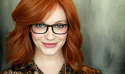 11 lecciones de Christina Hendricks sobre tener senos grandes: 