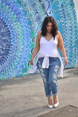 Summer Outfits For Thick Girls 2019: Slim-Fit Pants,  Hot Thick Girls  