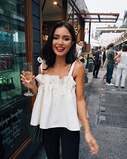 Conjunto top volante blanco: trajes de fiesta,  Traje de verano informal,  Camisa sin mangas  