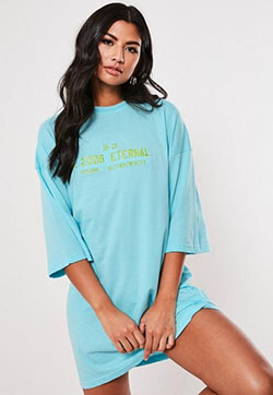 Atuendos adorables para chicas funky: trajes de fiesta,  Traje de camiseta  