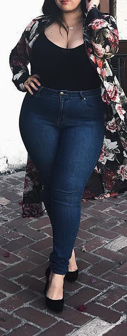 Bbw jeans tacones altos, Ropa casual: traje de talla grande,  Falda de mezclilla,  fotos de celebridades,  Atuendos Informales  