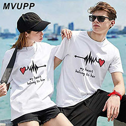 Camiseta estampada pareja, Camiseta estampada: Camiseta estampada,  trajes de pareja,  Atuendos Informales  