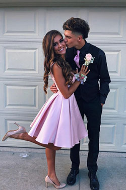 Gran sugerencia para la fiesta de bienvenida 2k19, vestido de noche.: vestidos de coctel,  Vestido de novia,  Vestido de noche,  trajes de pareja,  Ropa formal  