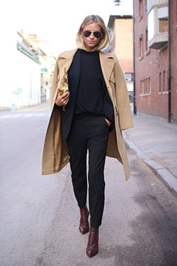 Pantalones de oficina con botas, bota Chelsea: pantalones negros,  Atuendos Con Botas,  botas chelsea,  trajes de invierno,  pantalón negro,  abrigo polo  