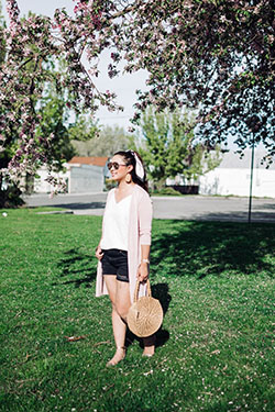 Outfits Con Shorts Negros, Stitch Fix, Accesorio de moda: Pantalones cortos negros,  Accesorio de moda,  Sesión de fotos  