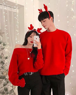 Pareja de chicas de camisa negra y roja: trajes de pareja  