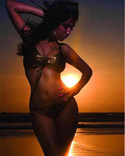 Ideas sensacionales sobre scarlett rose red, Sherlyn Chopra: Poonam Pandey,  No hay divisiones de Matthew  