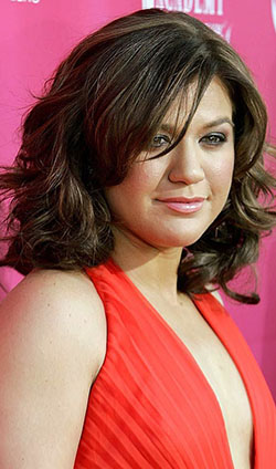 Peinados para mujeres de cara redonda: corte bob,  Pelo largo,  Cabello corto,  Peinado corto,  grosero  