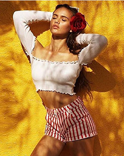 Linda y adorable modelo de moda, sesión de fotos: chica pin-up,  Sesión de fotos,  Modelos calientes de Instagram  