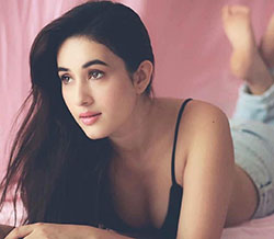 Las mejores ofertas en Aditibudhatoki Nude, Aditi Rao Haidari: Aditi Budhatoki,  Sesión de fotos,  Modelos calientes de Instagram  