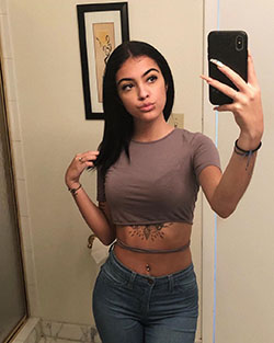 Atuendos de Malu Trevejo, House of CB: buena treveza,  Sesión de fotos  