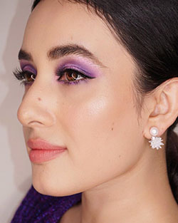 Más sobre sombras de ojos, integraciones de cabello artificial: Sombra,  Delineador de ojos,  Delineador de labios,  Modelos calientes de Instagram  
