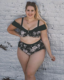 Modelo de moda adorable y elegante, sesión de fotos: Modelo de talla grande,  modelo,  ídolo del grabado,  Sofía Turner,  bikini,  Sesión de fotos,  Modelos calientes de Instagram  