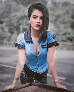 Rhea Insha Instagram, Apariencia física humana, Sesión de fotos: Fotografía de retrato,  Disc jockey,  Sesión de fotos,  Modelos calientes de Instagram  