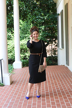 Qué zapatos usar con un vestido negro, Vestido negro y Moda modesta: Vestido de la dama de honor,  Informal de negocios,  Semana de la Moda,  Ropa formal,  Atuendos Informales,  Trajes De Vestido Negro  