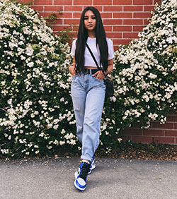Se adapta a Jordan 1s, pantalones vaqueros de mamá.: Vaqueros de mamá,  aire jordan,  Trajes de malo  