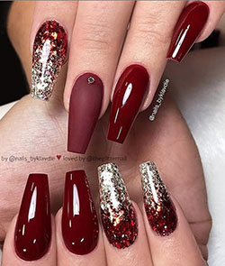 Uñas rojas, negras y plateadas.: Sombra,  Esmalte de uñas,  Arte de uñas,  Manicura,  Uñas postizas  