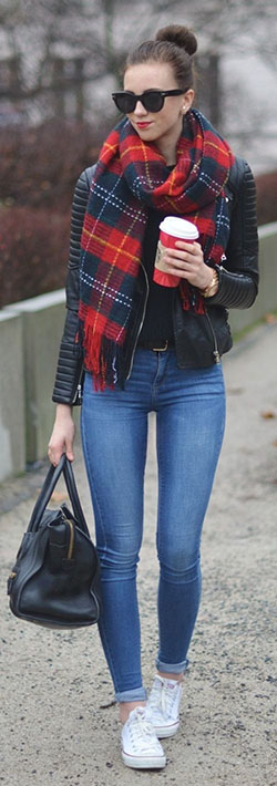 Obtenga más ideas sobre atuendos mínimos, ropa casual: Zapato de tacón alto,  Chaqueta de cuero,  Trajes De Bufandas  