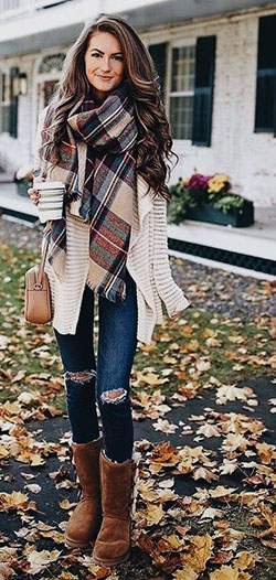 Moda de hoy! trajes de moda de otoño, ropa de invierno: trajes de invierno,  Atuendos Informales,  Atuendos Con Botas Ugg  