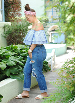 blusas cortas para damas de talla grande: Modelo de talla grande,  Vaqueros de mamá,  Atuendos De Top Corto,  Atuendos Informales  