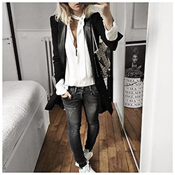 Chaqueta de cuero negra top blanco jeans negros zapatos blancos: Chaqueta de cuero,  Ideas de atuendos universitarios,  Anine Bing,  Atuendos Informales  