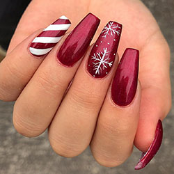 Summer outfit ideas Christmas ballerina nails, Nail art: día de Navidad,  Esmalte de uñas,  Arte de uñas,  Manicura,  Uñas postizas  