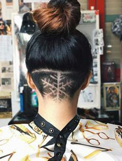 Lindo y bonito diseño de cabello con copos de nieve, Cabello largo: Pelo largo,  Cuidado del cabello,  peinados bob,  tatuaje de pelo  