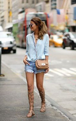 Traje de sandalias de gladiador bohemio: camisas,  Corto de verano,  Atuendos Informales,  Sandalias de gladiador vestidos  