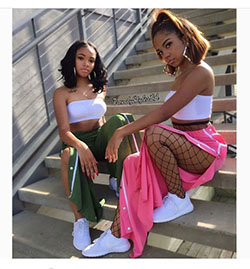Trajes de mejores amigos de Instagram baddie: top corto,  Camisa sin mangas,  Atuendos Informales,  Traje de tops de tubo  