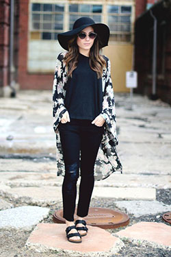 Birkenstock como llevar, Ropa casual: Falda de mezclilla,  trajes de kimono,  Atuendos Informales,  Birkenstock  