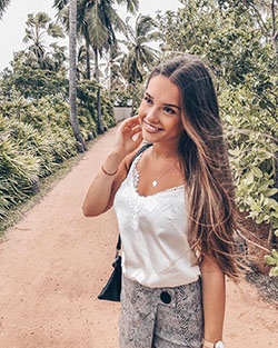 Amelie Weissenberger Instagram, Photo shoot y Long hair: Pelo largo,  Pelo castaño,  Fotografía de retrato,  Sesión de fotos,  pelo negro,  Amélie Weissenberger  