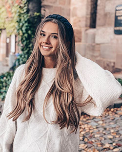 Amelie Weissenberger Instagram, Daniela Lopez Osorio, Black hair: Ideas para teñir el cabello,  Pelo castaño,  El pelo en capas,  pelo negro,  Amélie Weissenberger  