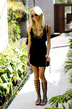 Sandalias altas gladiadoras negras, Zapato de tacón: Zapato de tacón alto,  Hasta la rodilla,  Atuendos Informales,  Sandalias de gladiador vestidos  