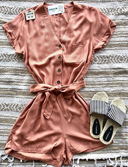Lindo atuendo | Ideas de atuendos de verano 2020: Ideas de atuendos,  trajes de verano  