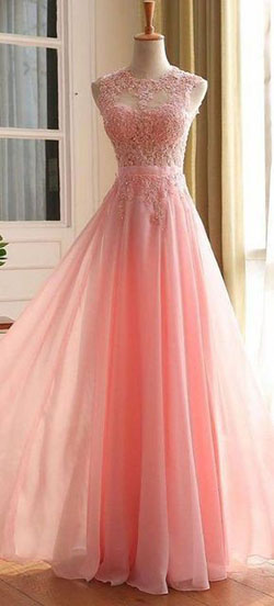 Vestimenta elegante para la celebración de la graduación: trajes de fiesta  
