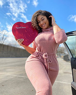 trajes rosas para mujeres con ropa deportiva, sesión de fotos de moda, fotografía de moda: 