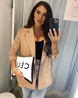 traje de color beige con chaqueta, blazer, fotos de chicas hermosas: 