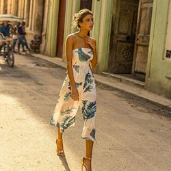 Lo que se debe y no se debe hacer cuando se trata de trajes de boda | Ideas de atuendos de verano 2020: Ideas de atuendos,  trajes de verano,  Vestido de novia  