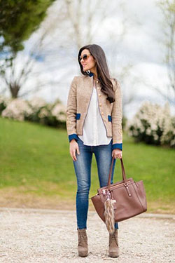 Lookbook fashion vestir casual mujer, street fashion, casual wear, t shirt: Traje de camiseta,  Estilo callejero,  Atuendos Informales,  Moda con clase  