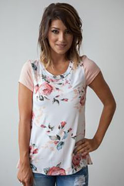 Conjunto color blanco con diseño floral, jersey, blusa: trajes de verano,  Diseño floral,  Traje de camiseta,  traje blanco  