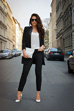 Ropa de mujer, complementos de moda, moda callejera, ropa informal: ropa informal,  Accesorio de moda,  Estilo callejero,  Moda con clase  
