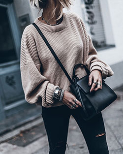 Ideas de ropa de moda negra con suéter, medias.: trajes de invierno,  Cuello redondo,  cuello polo,  Atuendo De Vaqueros,  Traje negro,  Estilo callejero  