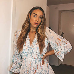 Isabelle Tounsi dress color outfit, you must try, Perfect Lips, Long Hair Girl: Atuendos Informales,  Pelo largo,  Chicas Lindas De Instagram  