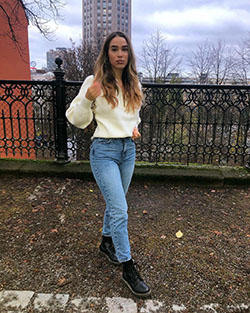 Denim marrón y blanco, jeans, ideas de ropa.: Atuendos Informales,  Traje marrón y blanco  