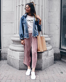 Traje de color rosa, debes probar con chaqueta de jean, pantalones, shorts: Trajes De Mezclilla,  chaqueta de jean,  Estilo callejero,  Traje rosa  