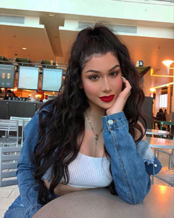 Ideas de vestidos de mezclilla de Alondra Mendoza, ideas para sesión de fotos, ideas para fotografía: Mezclilla,  Pelo castaño,  chicas de instagram  